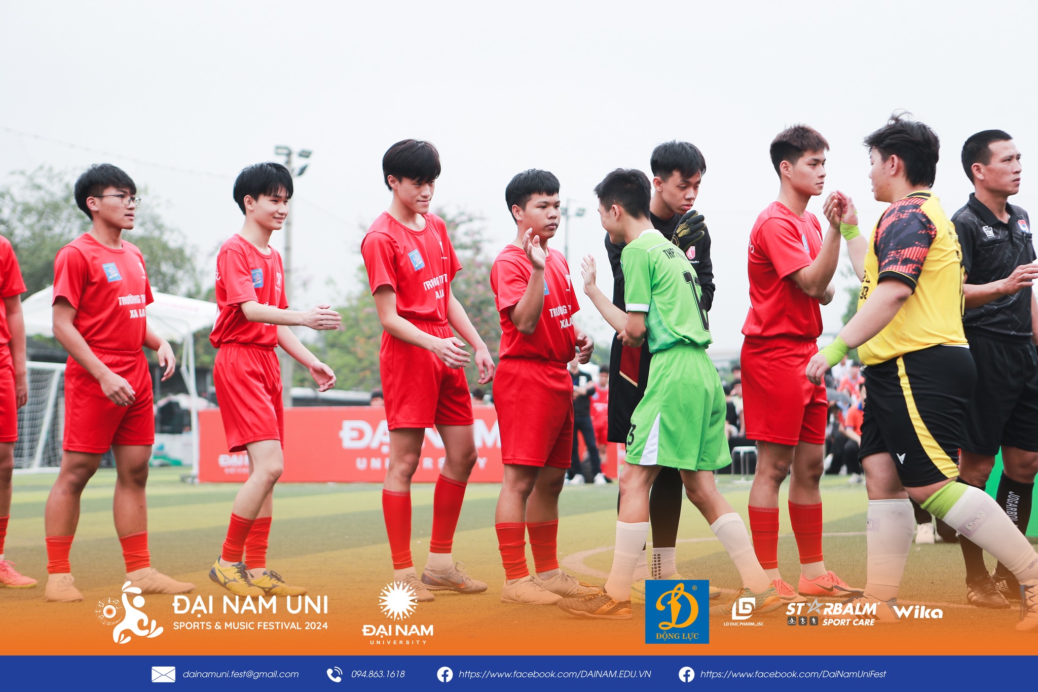 photos/anh_tin_bai_moi/Giai_bong_da_7_nguoi/436221137_122123645660235776_6185145893765776986_n.jpg